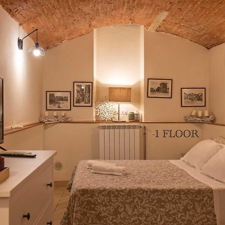 شقة Casa Medici Riccardi - 50Mt Da Piazza Duomo فلورنس المظهر الخارجي الصورة