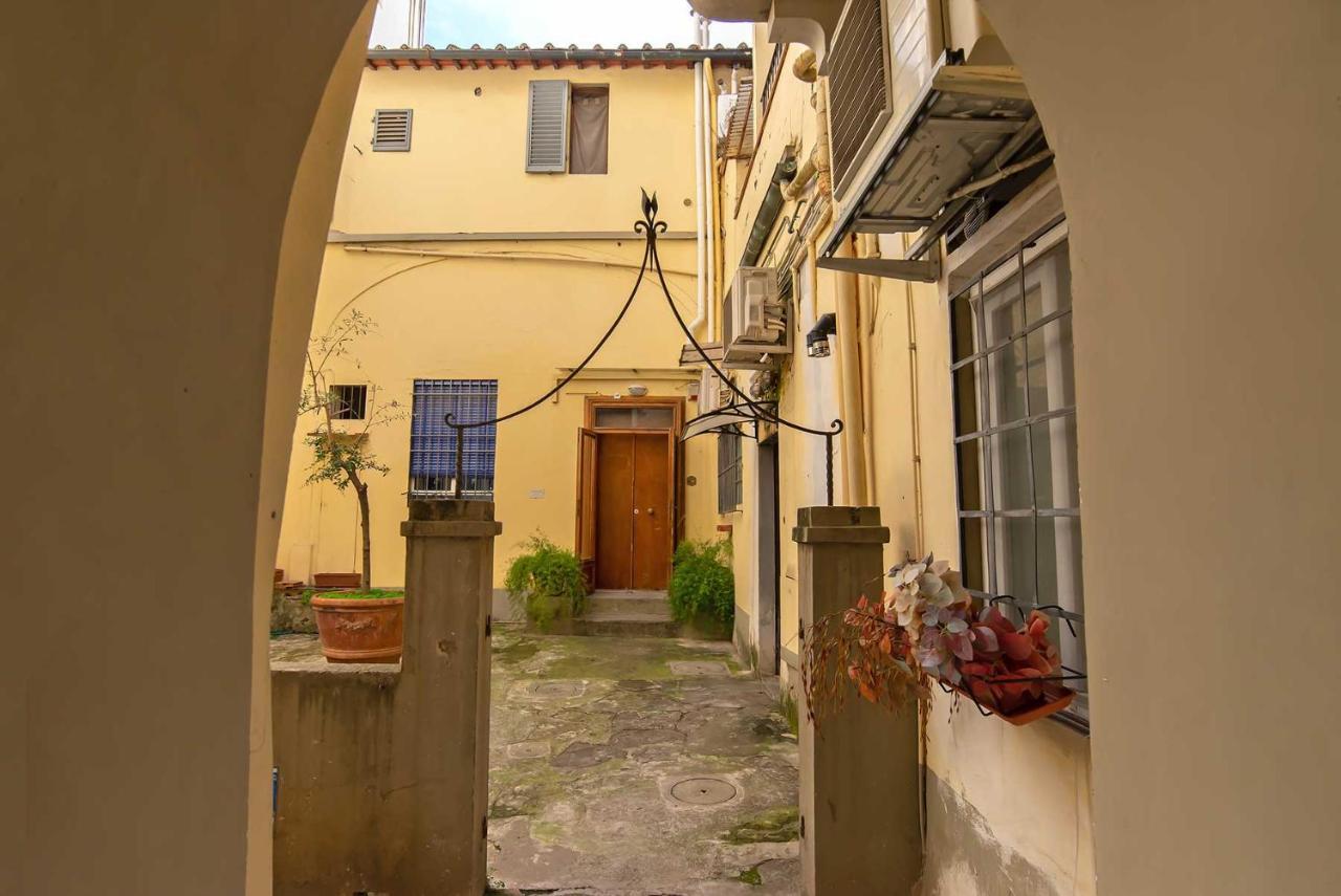 شقة Casa Medici Riccardi - 50Mt Da Piazza Duomo فلورنس المظهر الخارجي الصورة