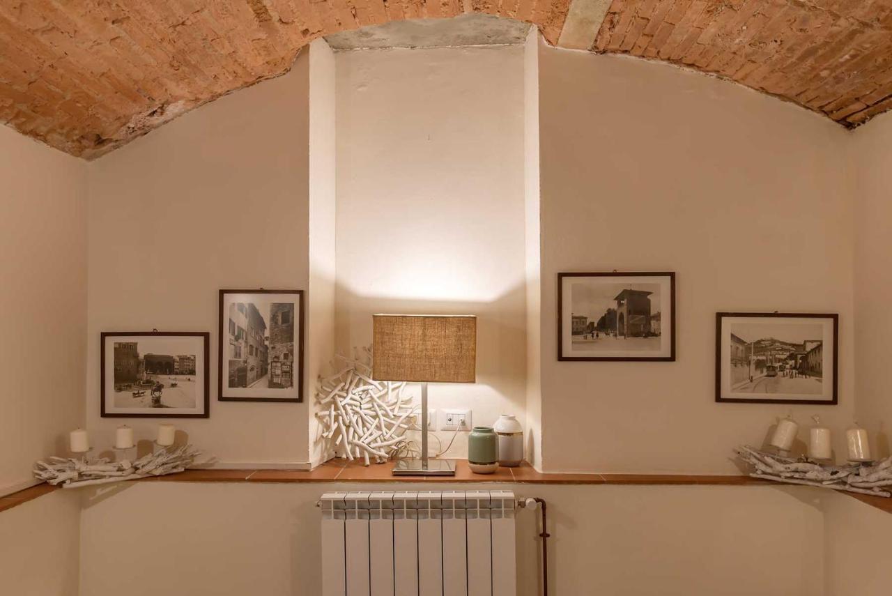 شقة Casa Medici Riccardi - 50Mt Da Piazza Duomo فلورنس المظهر الخارجي الصورة