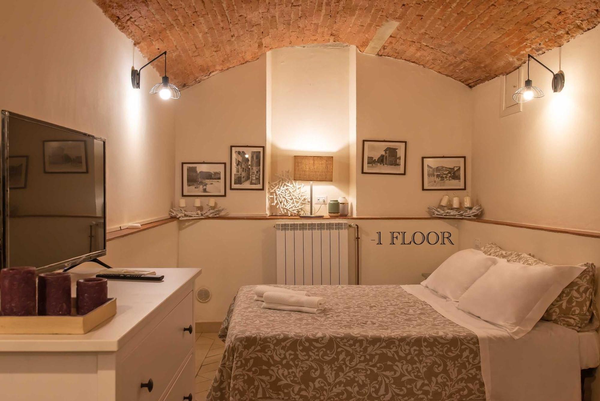 شقة Casa Medici Riccardi - 50Mt Da Piazza Duomo فلورنس المظهر الخارجي الصورة